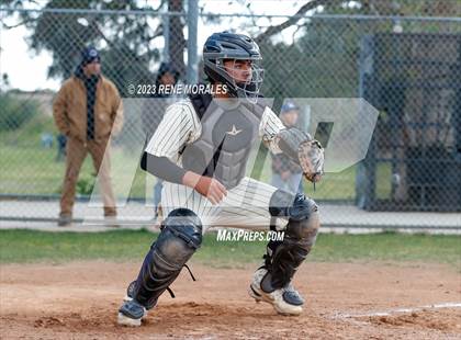 Thumbnail 2 in La Canada vs Cathedral photogallery.