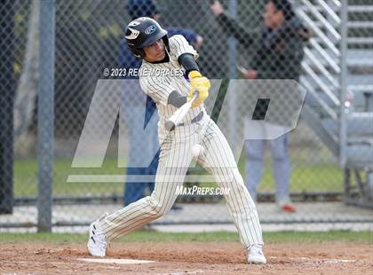 Thumbnail 2 in La Canada vs Cathedral photogallery.