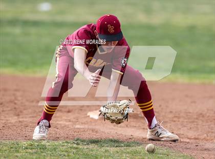 Thumbnail 1 in La Canada vs Cathedral photogallery.