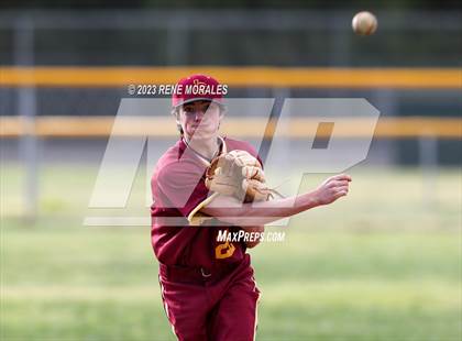 Thumbnail 1 in La Canada vs Cathedral photogallery.