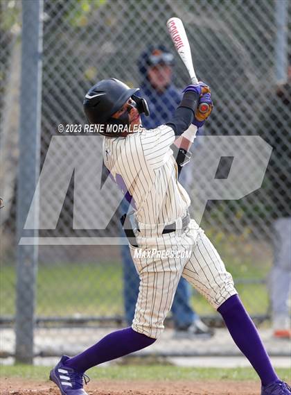 Thumbnail 3 in La Canada vs Cathedral photogallery.