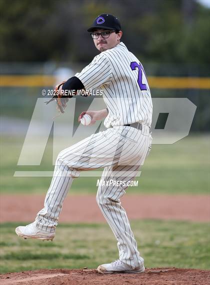 Thumbnail 1 in La Canada vs Cathedral photogallery.