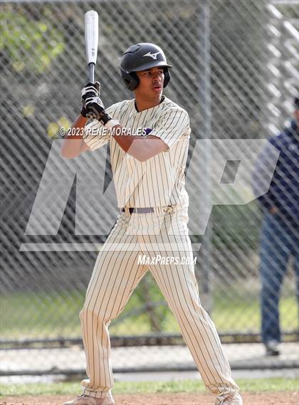 Thumbnail 1 in La Canada vs Cathedral photogallery.
