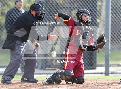 Thumbnail 3 in La Canada vs Cathedral photogallery.
