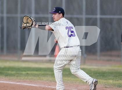 Thumbnail 3 in La Canada vs Cathedral photogallery.