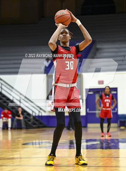 Thumbnail 3 in Yorktown vs Pike (Fieldhouse Classic) photogallery.