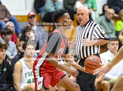 Thumbnail 3 in Yorktown vs Pike (Fieldhouse Classic) photogallery.