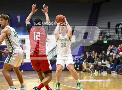 Thumbnail 1 in Yorktown vs Pike (Fieldhouse Classic) photogallery.