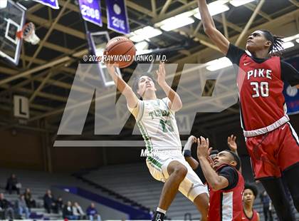 Thumbnail 2 in Yorktown vs Pike (Fieldhouse Classic) photogallery.
