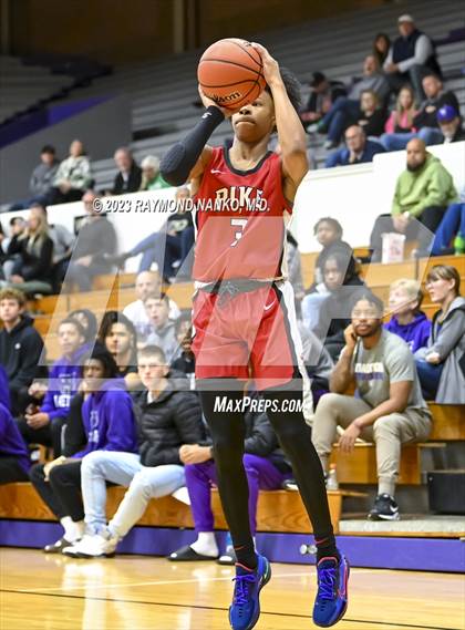 Thumbnail 3 in Yorktown vs Pike (Fieldhouse Classic) photogallery.
