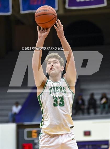 Thumbnail 3 in Yorktown vs Pike (Fieldhouse Classic) photogallery.