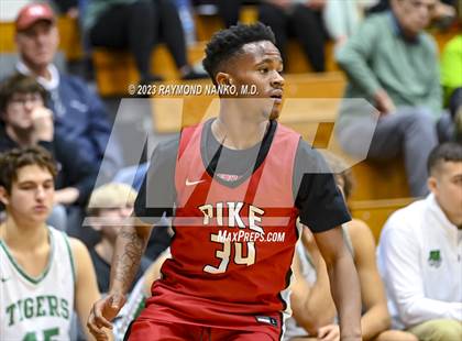 Thumbnail 1 in Yorktown vs Pike (Fieldhouse Classic) photogallery.