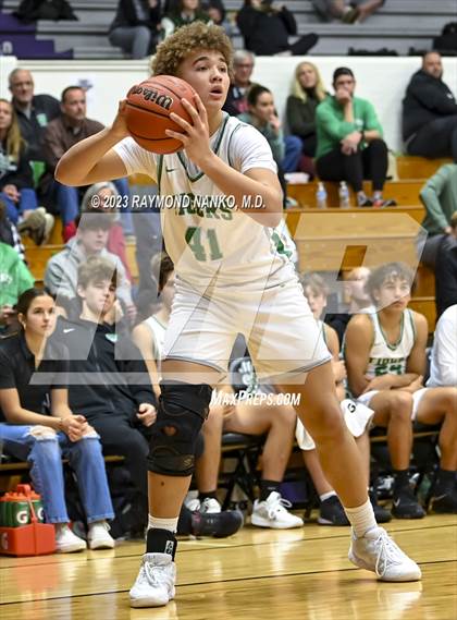 Thumbnail 3 in Yorktown vs Pike (Fieldhouse Classic) photogallery.
