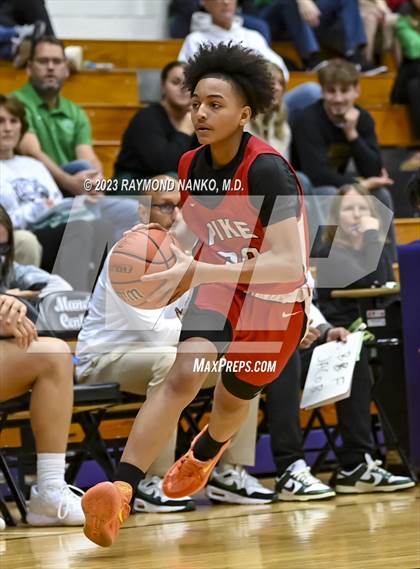 Thumbnail 1 in Yorktown vs Pike (Fieldhouse Classic) photogallery.