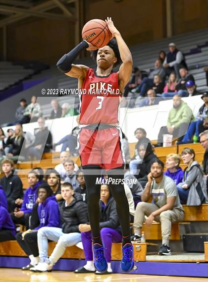 Thumbnail 1 in Yorktown vs Pike (Fieldhouse Classic) photogallery.