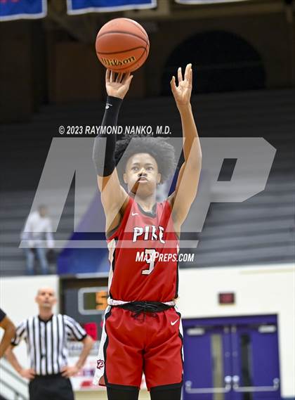 Thumbnail 3 in Yorktown vs Pike (Fieldhouse Classic) photogallery.