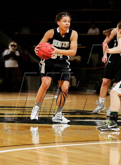 Thumbnail 2 in D'Evelyn vs. Pueblo South (CHSAA 4A Final) photogallery.