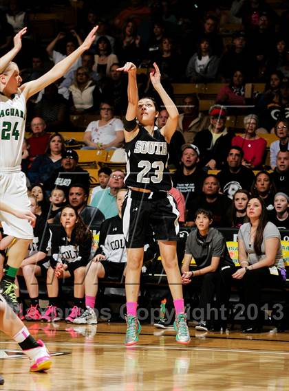 Thumbnail 1 in D'Evelyn vs. Pueblo South (CHSAA 4A Final) photogallery.