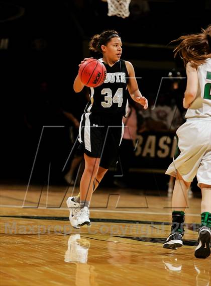 Thumbnail 2 in D'Evelyn vs. Pueblo South (CHSAA 4A Final) photogallery.