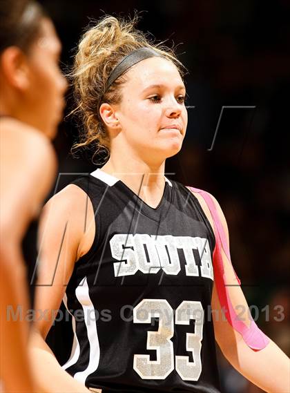 Thumbnail 2 in D'Evelyn vs. Pueblo South (CHSAA 4A Final) photogallery.