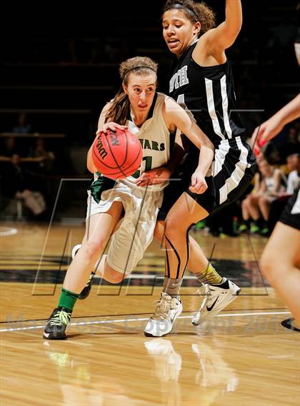 Thumbnail 1 in D'Evelyn vs. Pueblo South (CHSAA 4A Final) photogallery.