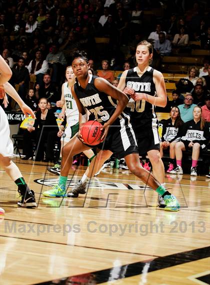 Thumbnail 2 in D'Evelyn vs. Pueblo South (CHSAA 4A Final) photogallery.