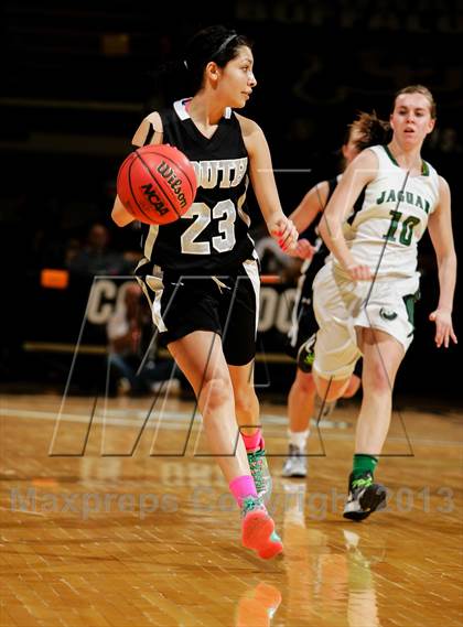 Thumbnail 1 in D'Evelyn vs. Pueblo South (CHSAA 4A Final) photogallery.