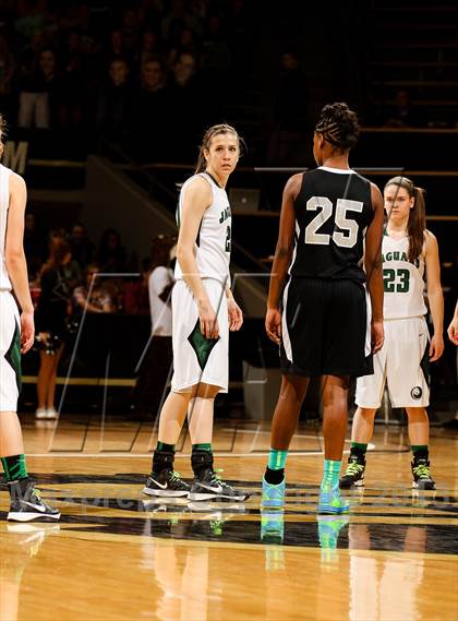 Thumbnail 1 in D'Evelyn vs. Pueblo South (CHSAA 4A Final) photogallery.