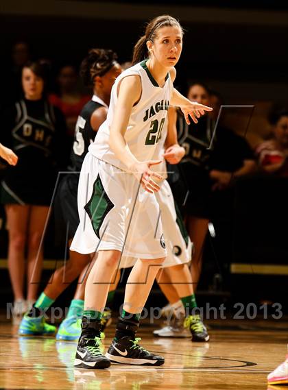 Thumbnail 2 in D'Evelyn vs. Pueblo South (CHSAA 4A Final) photogallery.