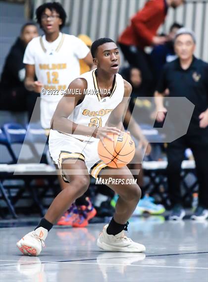 Thumbnail 1 in Village Christian vs King/Drew (20th Annual Rose City Round Ball Classic) photogallery.