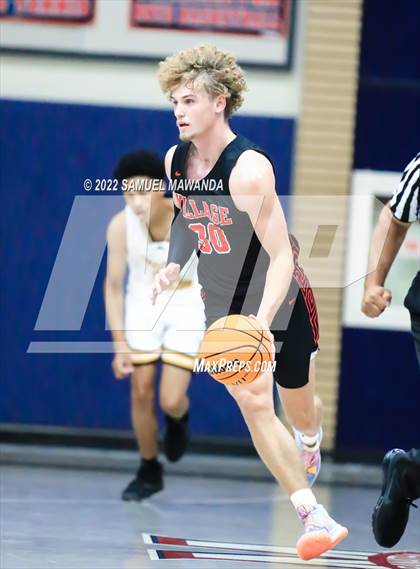 Thumbnail 3 in Village Christian vs King/Drew (20th Annual Rose City Round Ball Classic) photogallery.