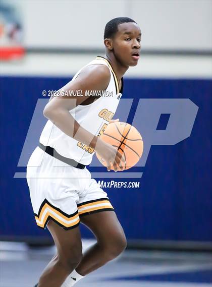 Thumbnail 3 in Village Christian vs King/Drew (20th Annual Rose City Round Ball Classic) photogallery.