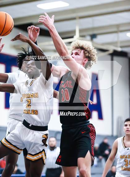 Thumbnail 3 in Village Christian vs King/Drew (20th Annual Rose City Round Ball Classic) photogallery.