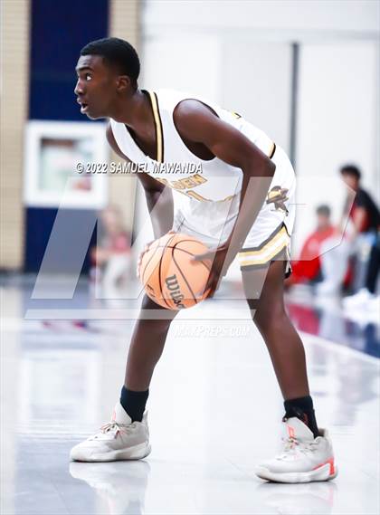 Thumbnail 3 in Village Christian vs King/Drew (20th Annual Rose City Round Ball Classic) photogallery.