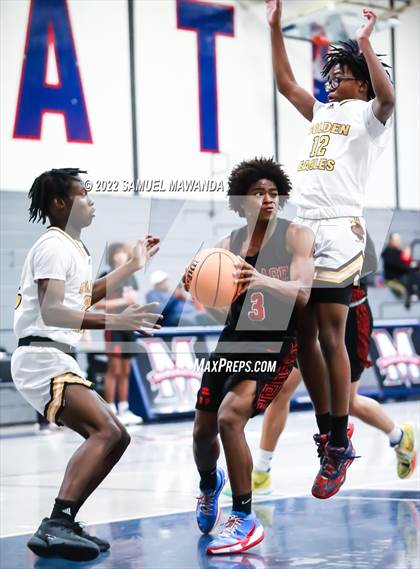 Thumbnail 3 in Village Christian vs King/Drew (20th Annual Rose City Round Ball Classic) photogallery.