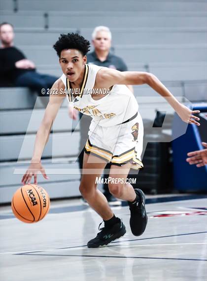 Thumbnail 1 in Village Christian vs King/Drew (20th Annual Rose City Round Ball Classic) photogallery.