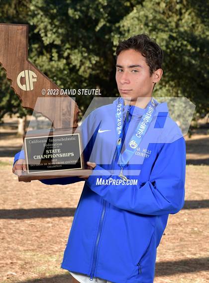 Thumbnail 1 in CIF State Cross Country Championships (Boys Awards) photogallery.