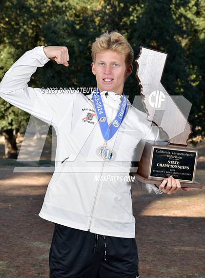 Thumbnail 1 in CIF State Cross Country Championships (Boys Awards) photogallery.