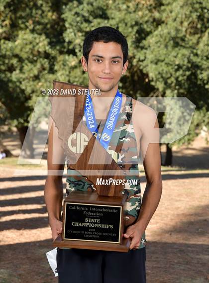Thumbnail 3 in CIF State Cross Country Championships (Boys Awards) photogallery.