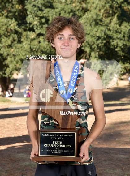 Thumbnail 3 in CIF State Cross Country Championships (Boys Awards) photogallery.