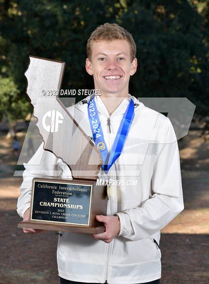 Thumbnail 2 in CIF State Cross Country Championships (Boys Awards) photogallery.