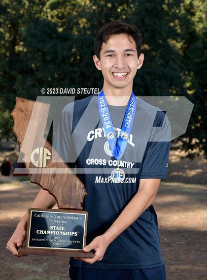 Thumbnail 1 in CIF State Cross Country Championships (Boys Awards) photogallery.