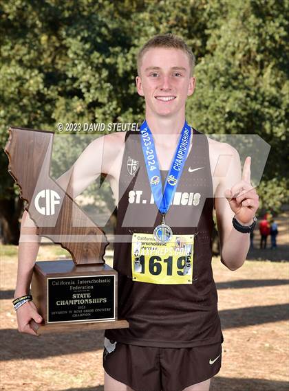 Thumbnail 2 in CIF State Cross Country Championships (Boys Awards) photogallery.