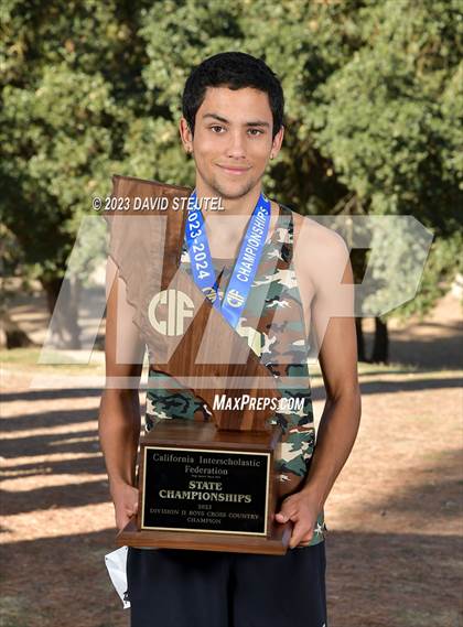 Thumbnail 2 in CIF State Cross Country Championships (Boys Awards) photogallery.