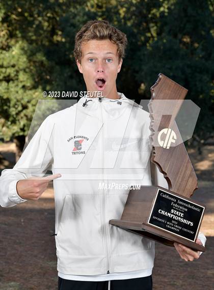 Thumbnail 1 in CIF State Cross Country Championships (Boys Awards) photogallery.