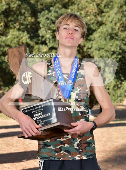 Thumbnail 2 in CIF State Cross Country Championships (Boys Awards) photogallery.