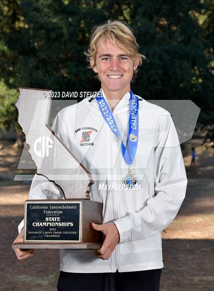 Thumbnail 2 in CIF State Cross Country Championships (Boys Awards) photogallery.