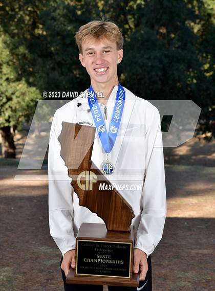 Thumbnail 1 in CIF State Cross Country Championships (Boys Awards) photogallery.