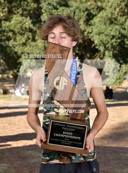 Thumbnail 1 in CIF State Cross Country Championships (Boys Awards) photogallery.