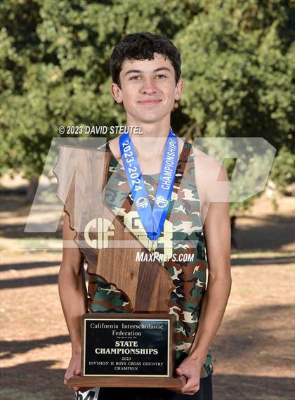 Thumbnail 2 in CIF State Cross Country Championships (Boys Awards) photogallery.